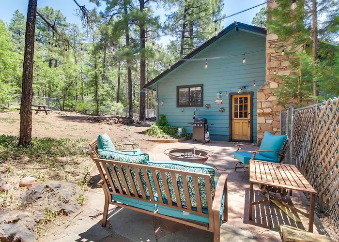 2 Mi To Rainbow Lake: W/ Furnished Deck! * Pinetop-Lakeside