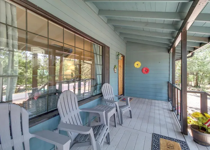 2 Mi To Rainbow Lake: W/ Furnished Deck!